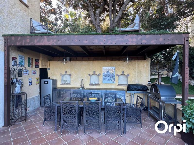 Maison - 173 m² - 5 pièces