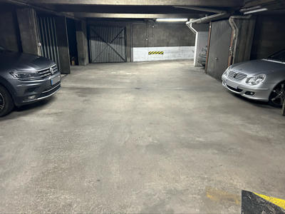 Parking / Garage - 11 m²
