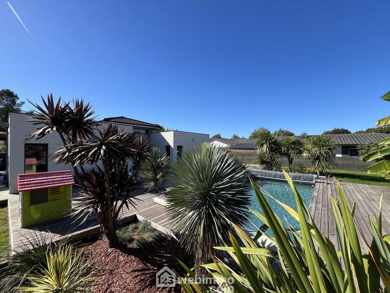 Maison - 145 m² - 5 pièces