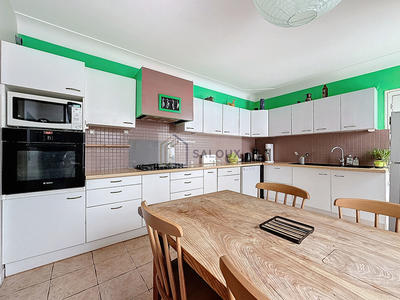 Maison - 195 m² - 7 pièces