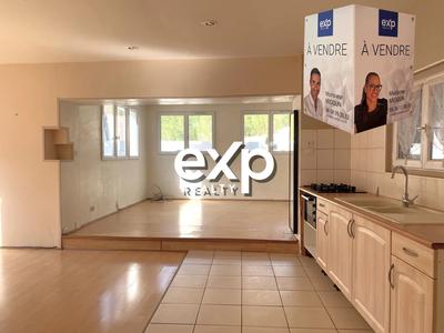 Maison - 93 m² - 4 pièces