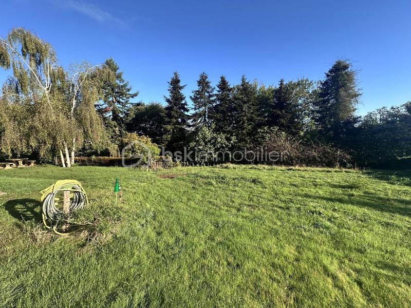 Maison traditionnelle - 148 m² - 9 pièces