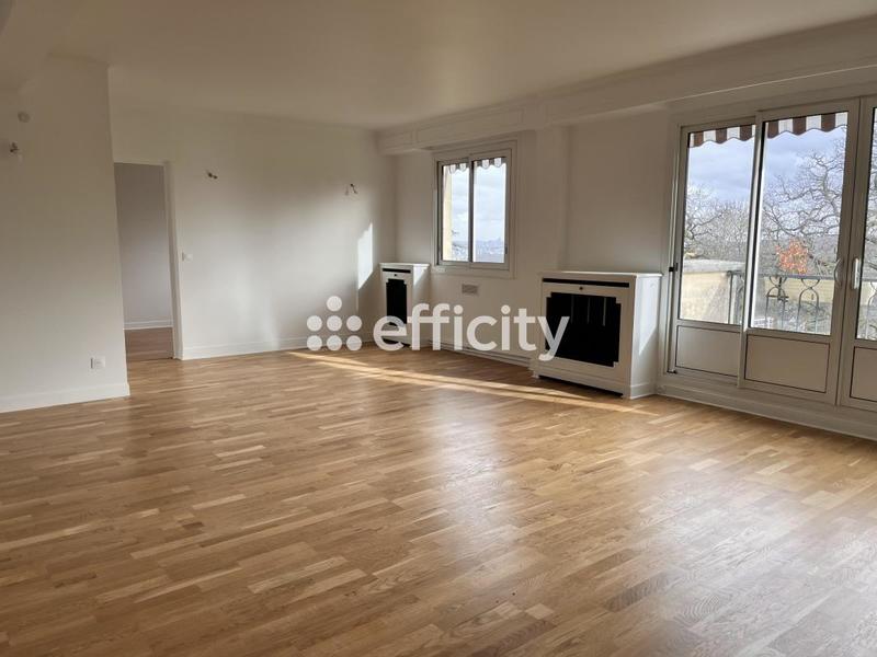 Appartement - 92 m² - 5 pièces