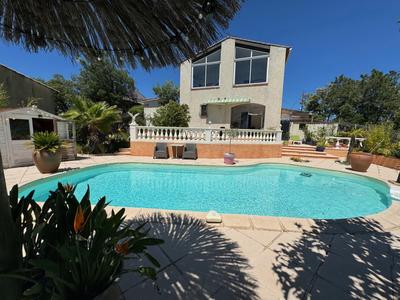 Maison - 160 m² - 5 pièces