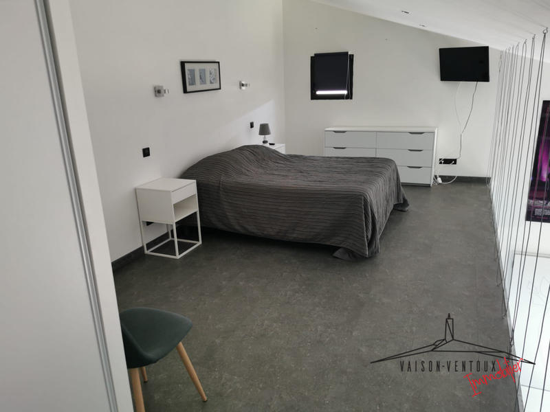 Villa - 180 m² - 6 pièces