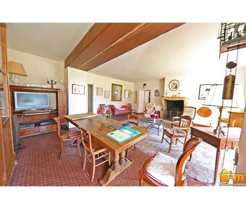 Propriété - 167 m² - 6 pièces