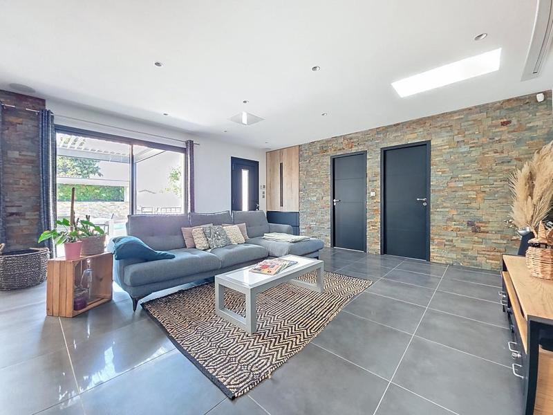 Maison - 153 m² - 5 pièces