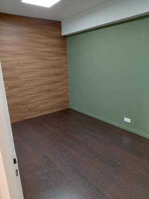 Bureau - 89 m² - 7 pièces