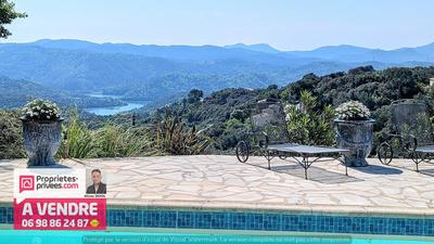 Maison - 165 m² - 5 pièces