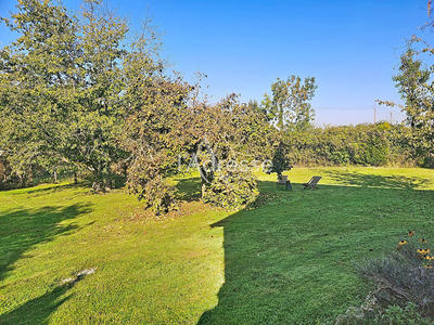 Maison - 202 m² - 6 pièces