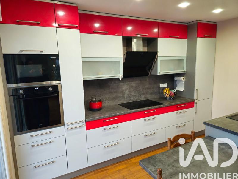 Maison - 143 m² - 4 pièces