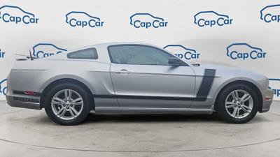 Ford Mustang Coupe 3.7 V6 305 Fastback