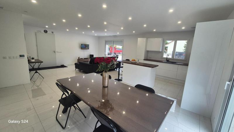 Maison - 107 m² - 5 pièces