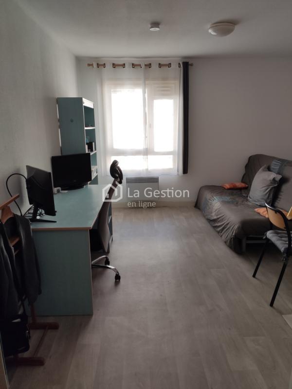 Studio - 25 m² - 1 pièce