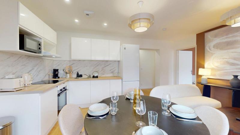 Appartement - 75 m² - 5 pièces