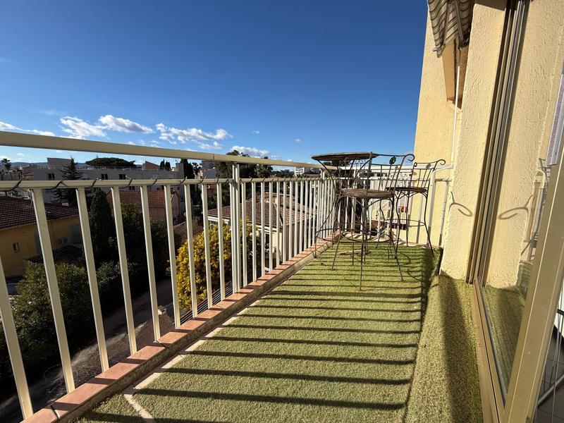 Appartement - 75 m² - 3 pièces