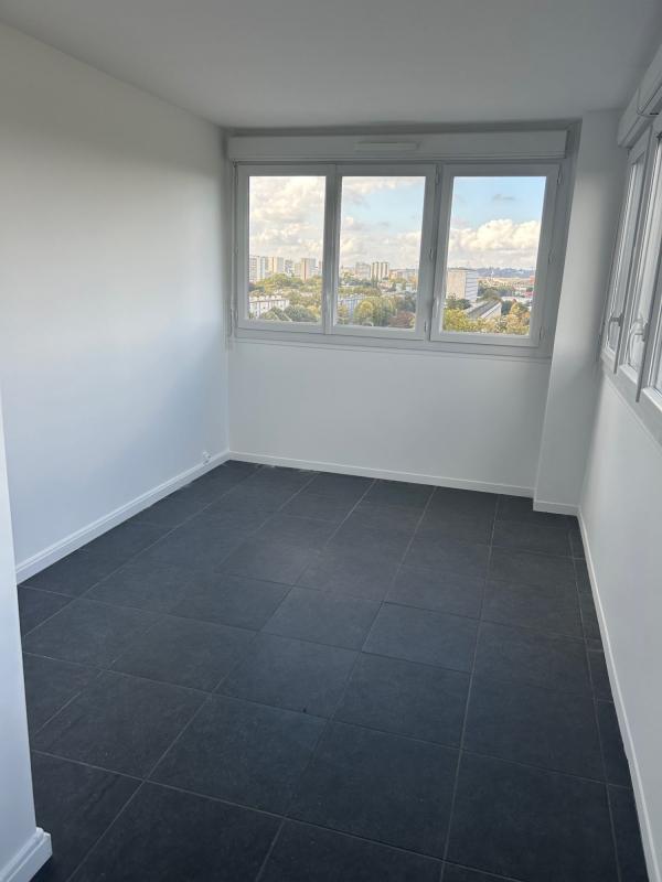 Appartement - 76 m² - 4 pièces