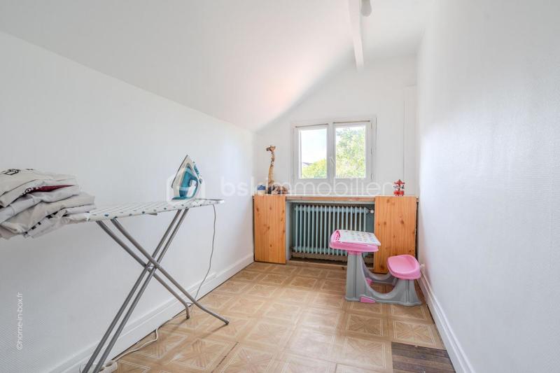 Maison - 161 m² - 11 pièces