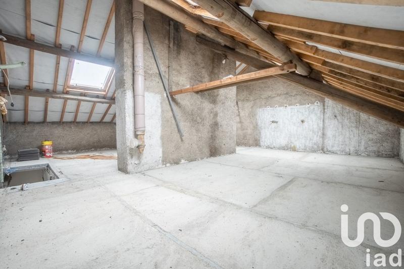 Maison - 260 m² - 8 pièces