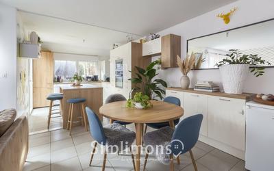 Maison - 87 m² - 4 pièces