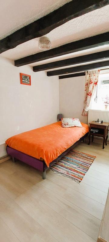 Demeure - 100 m² - 5 pièces