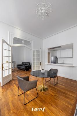 Appartement - 136 m² - 5 pièces