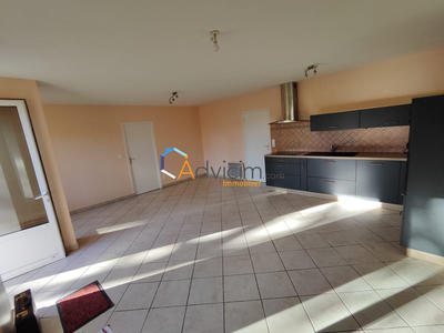 Maison - 87 m² - 5 pièces
