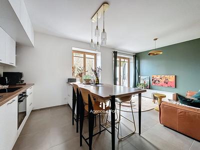 Appartement - 60 m² - 3 pièces