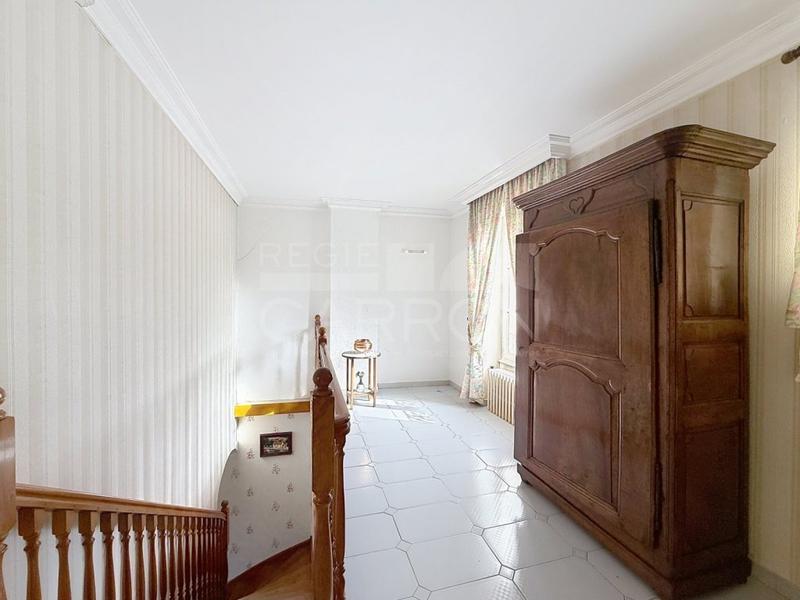 Maison - 166 m² - 6 pièces