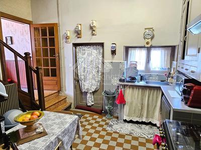 Maison de village - 238 m² - 10 pièces