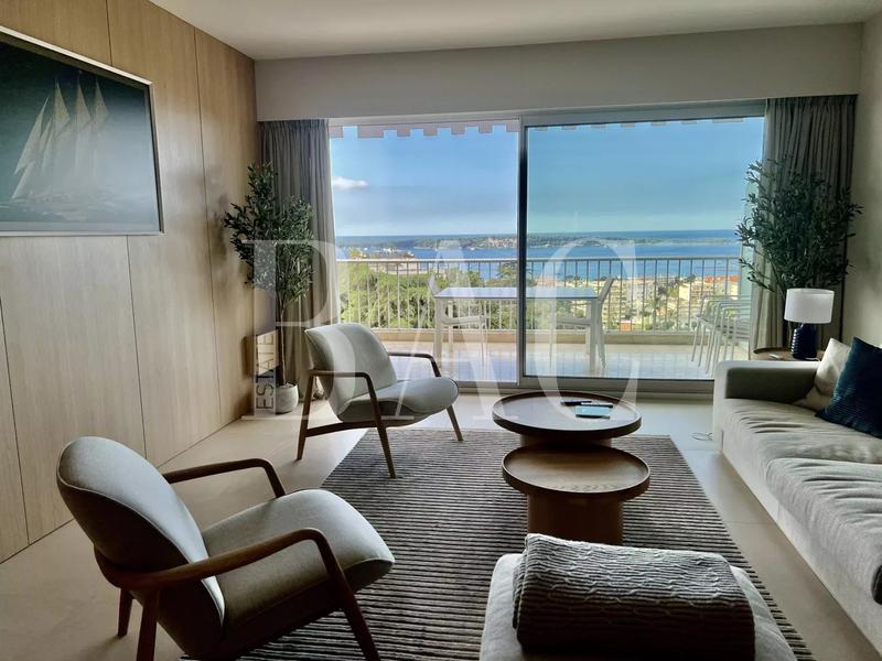 Appartement - 105 m² - 4 pièces