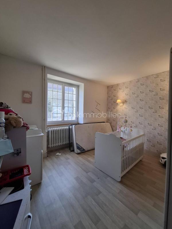 Maison en pierre - 102 m² - 4 pièces