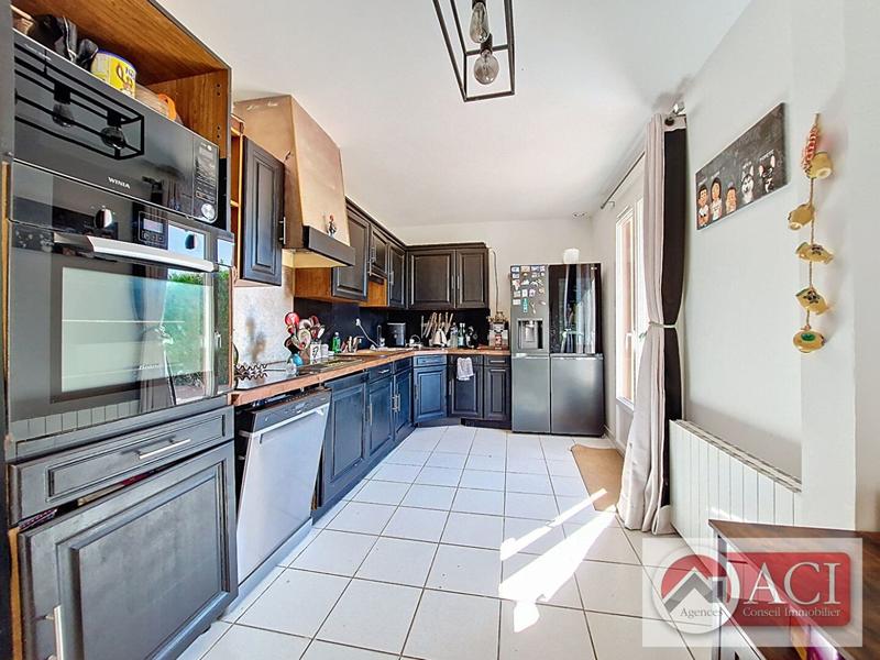 Maison - 100 m² - 6 pièces