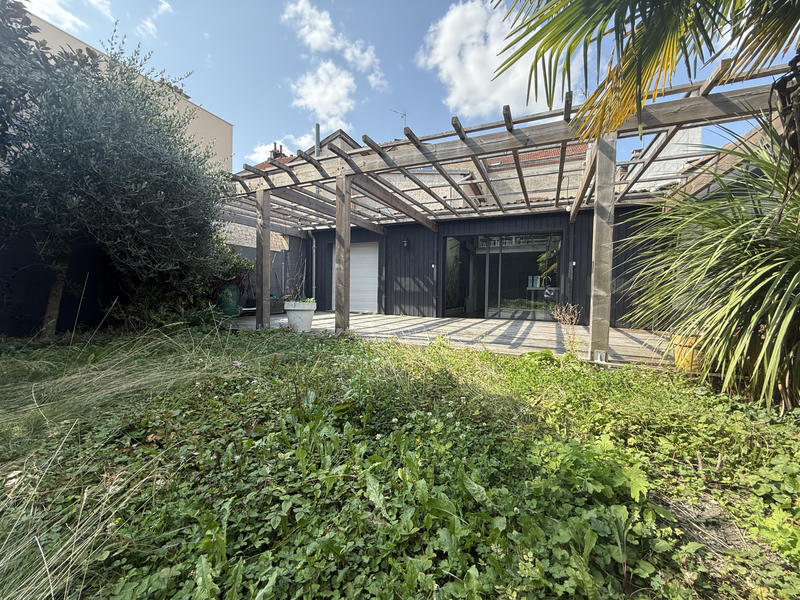 Appartement - 120 m² - 5 pièces