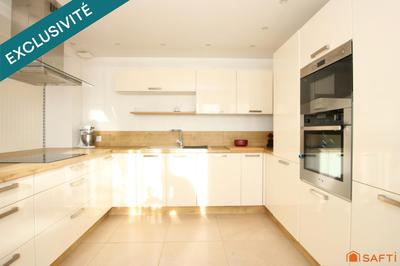 Maison - 136 m² - 7 pièces