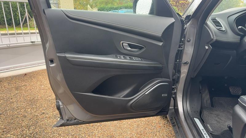 Renault Scénic 1.6 dCi 160 Energy Edc6 Business Intens