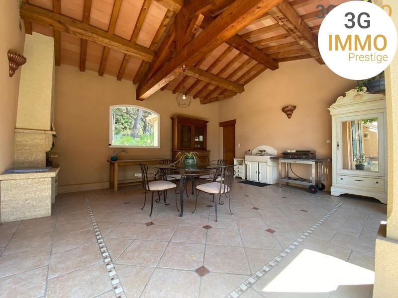 Maison - 171 m² - 6 pièces