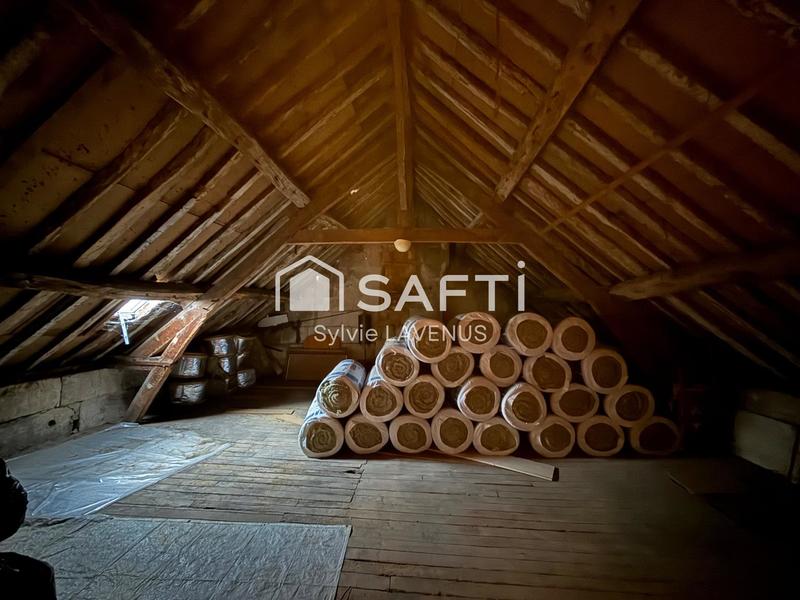 Maison - 201 m² - 7 pièces