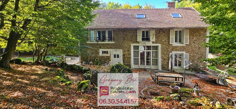 Maison - 231 m² - 7 pièces