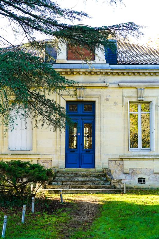 Villa - 311 m² - 15 pièces