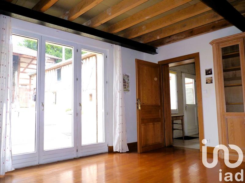 Maison - 330 m² - 13 pièces