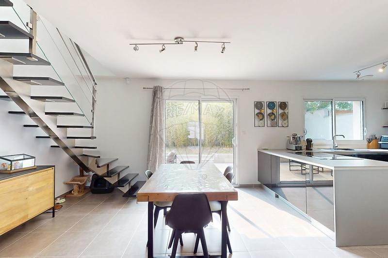 Maison - 131 m² - 7 pièces