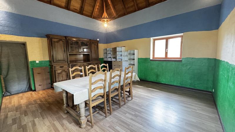 Maison - 228 m² - 7 pièces