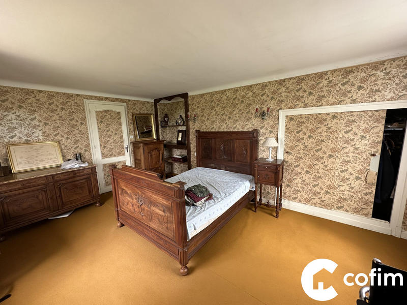 Maison - 137 m² - 5 pièces