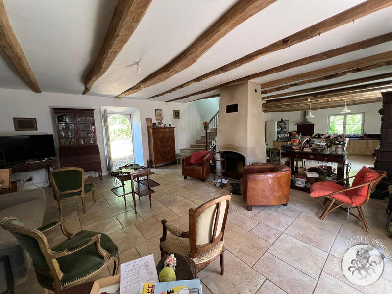 Maison - 146 m² - 8 pièces