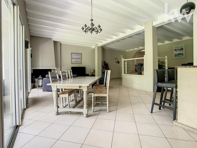 Appartement - 175 m² - 5 pièces