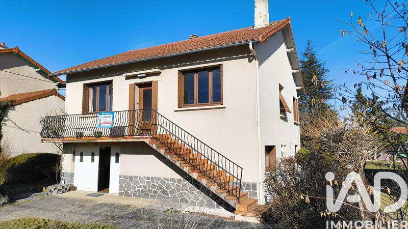 Maison - 96 m² - 4 pièces