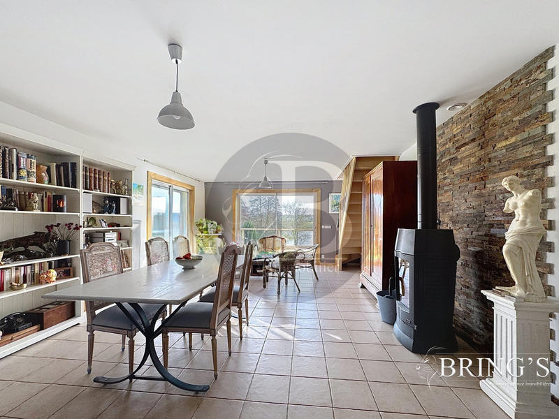 Maison - 133 m² - 6 pièces