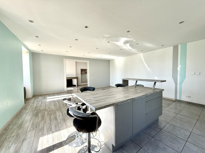 Appartement - 103 m² - 3 pièces