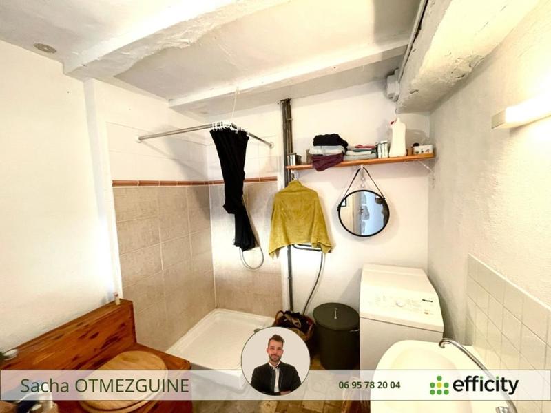 Maison - 240 m² - 7 pièces